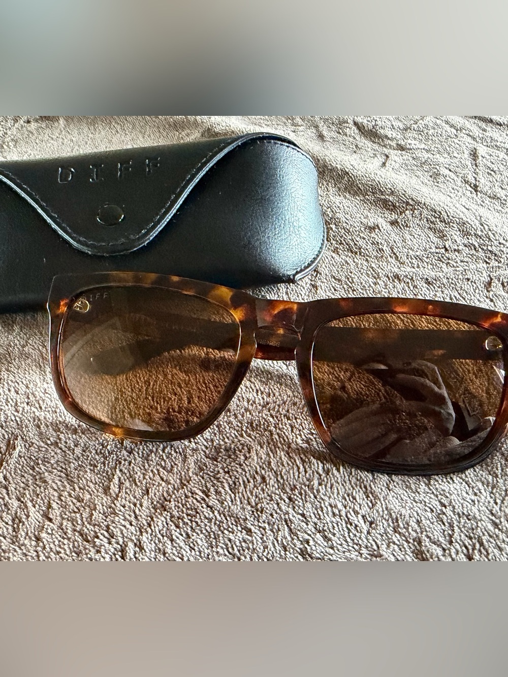 DIFF Eyewear ‘Jake’ Tortoise Sunglasses